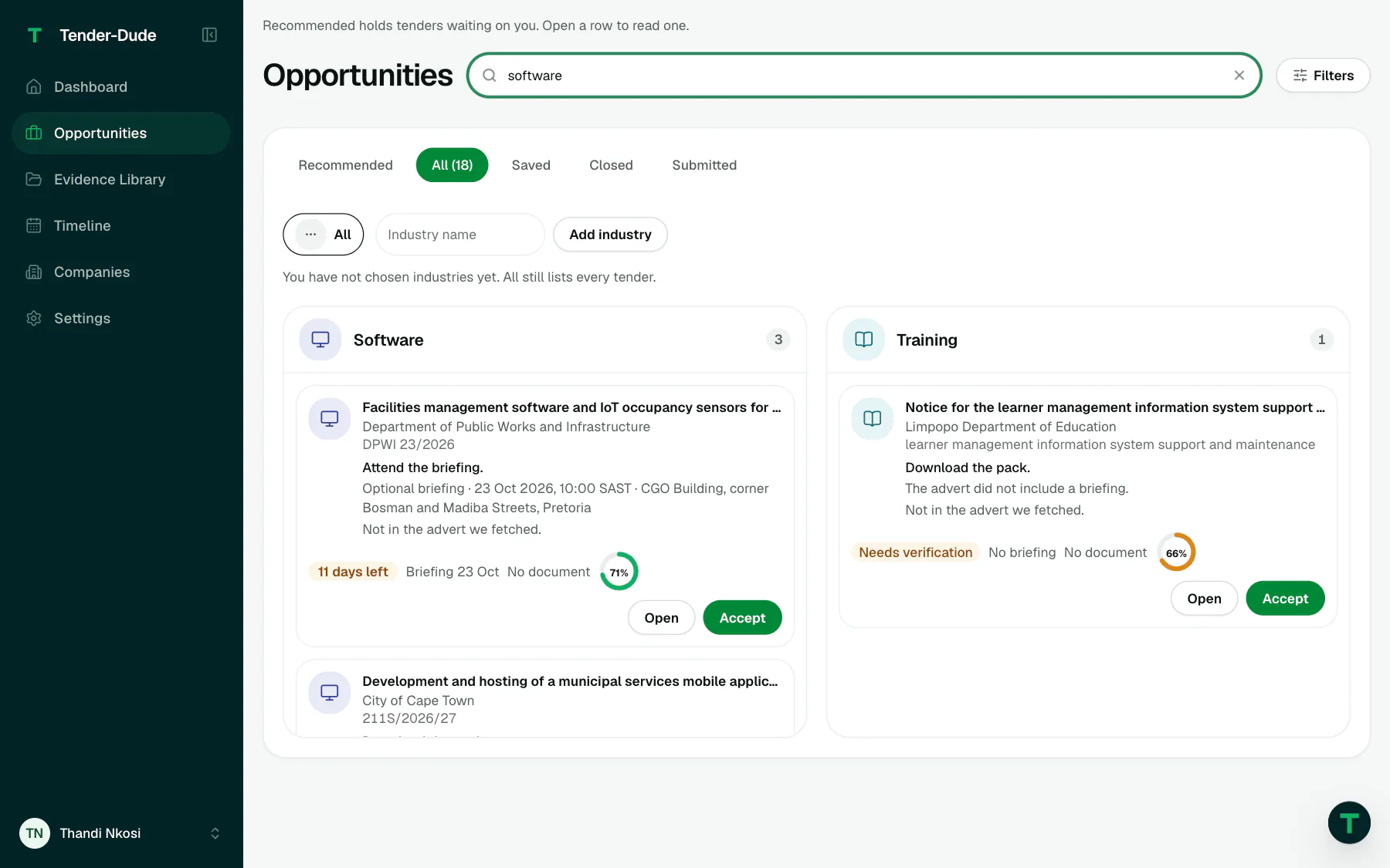 Opportunities searched for software: matching tenders with the buyer, reference, briefing, days left and a match score.